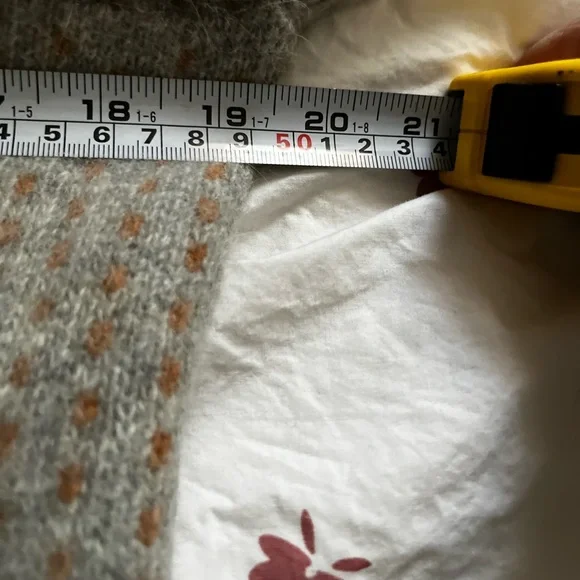 MAX MARA Wool Sweater (Small/Medium) - Picture 4 of 5